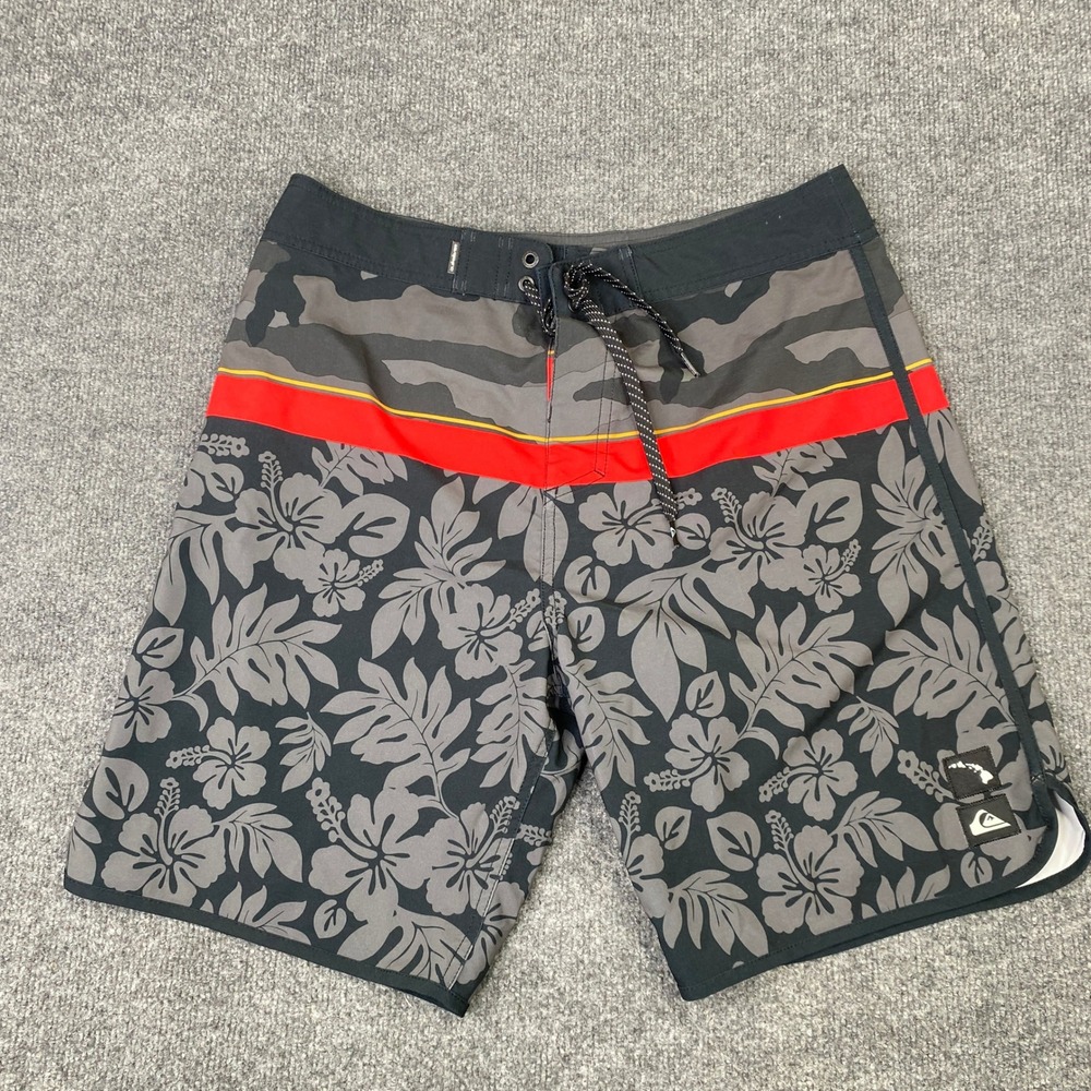 Quiksilver Mens Camo Floral Board Shorts Gray Red Size 31 Swim Trunks Tribal